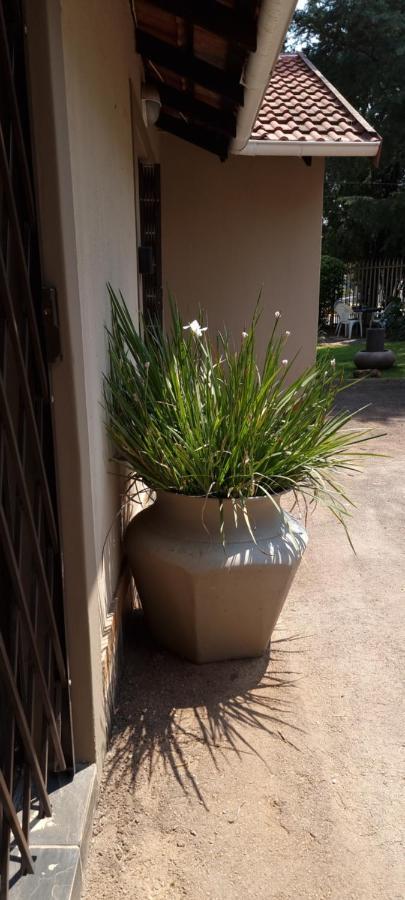Atterbury Self Catering Studios Pretoria-Noord Exterior foto